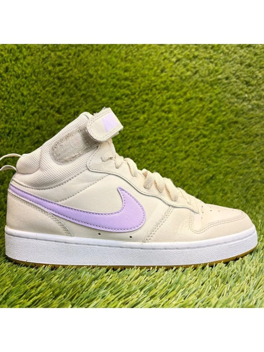 Nike Court Borough Mid 2 Girls Size 6Y Cream Purple Athletic Shoes Sneakers